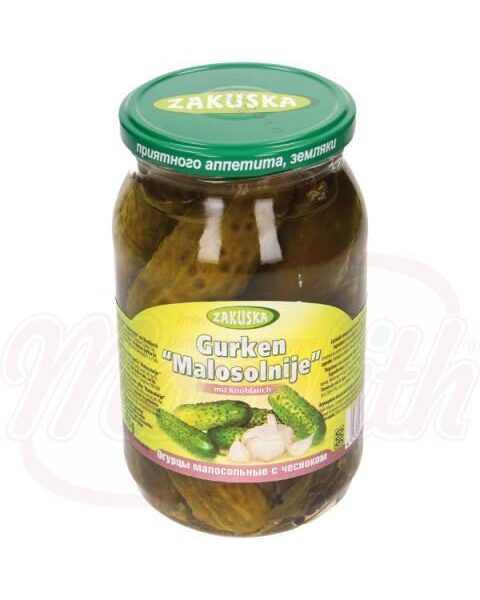 Eingelegte Gurken Malosolnije mit Knoblauch